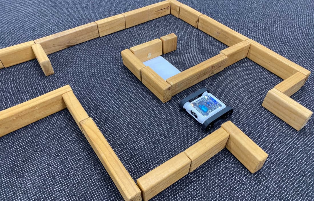 Creating a Maze Solving Unit for Digital Technologies
